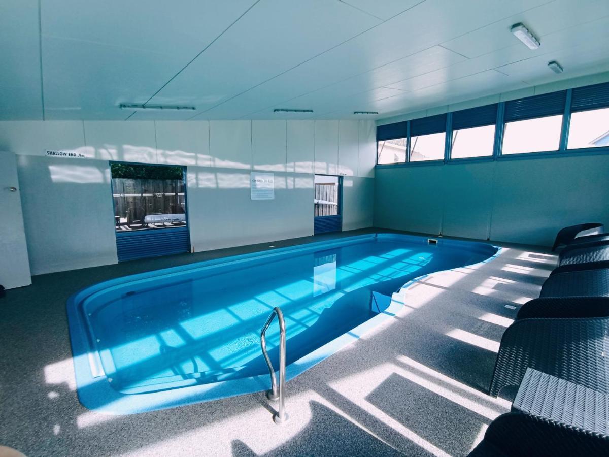 Captains Cove Ground Floor Luxury Apartments Пейнсвілл Екстер'єр фото